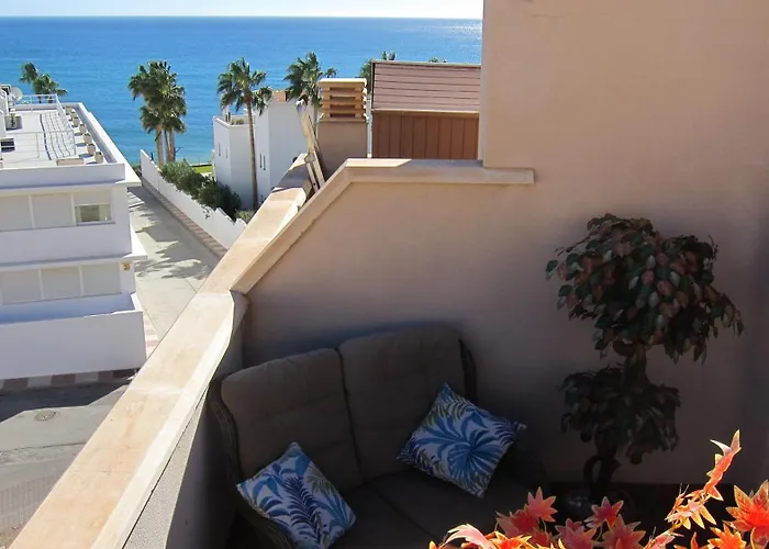 Beach House Millares